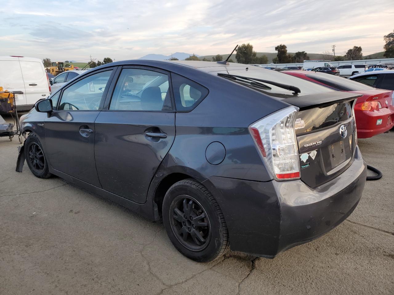 2011 Toyota Prius - Image 2