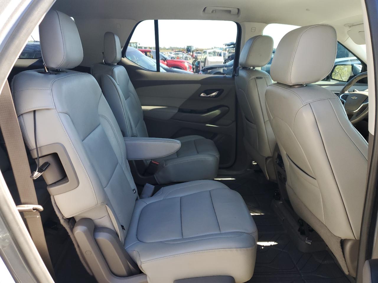 2018 Chevrolet Traverse - Image 11