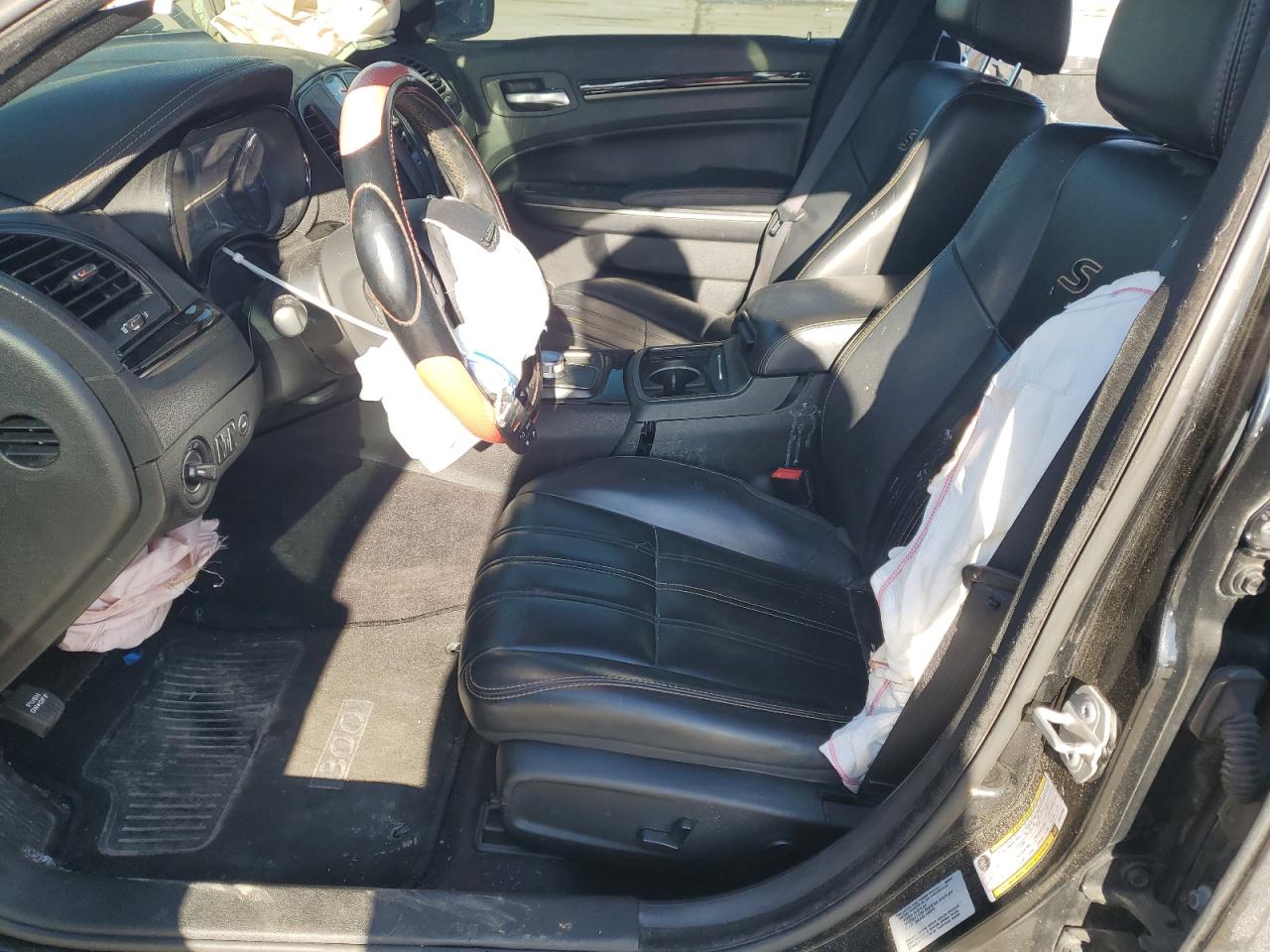 2016 Chrysler 300 - Image 7