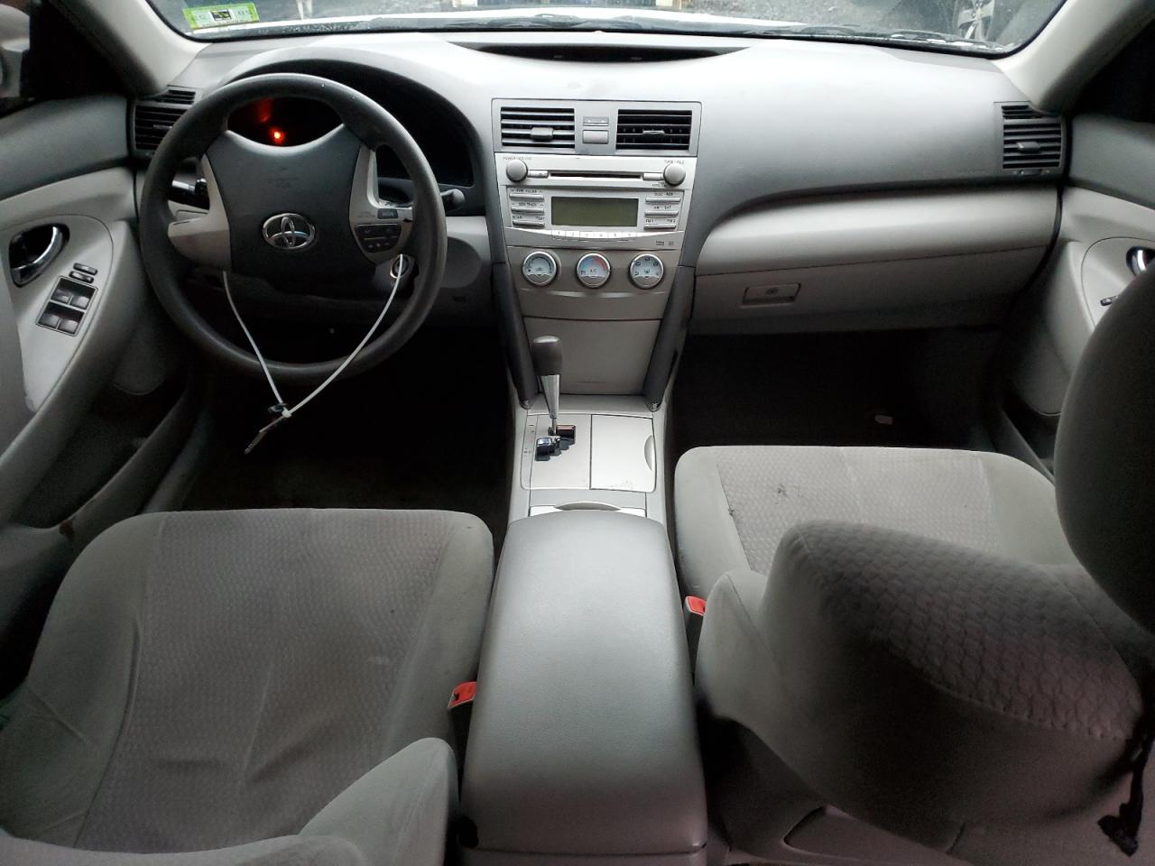 2011 Toyota Camry - Image 8