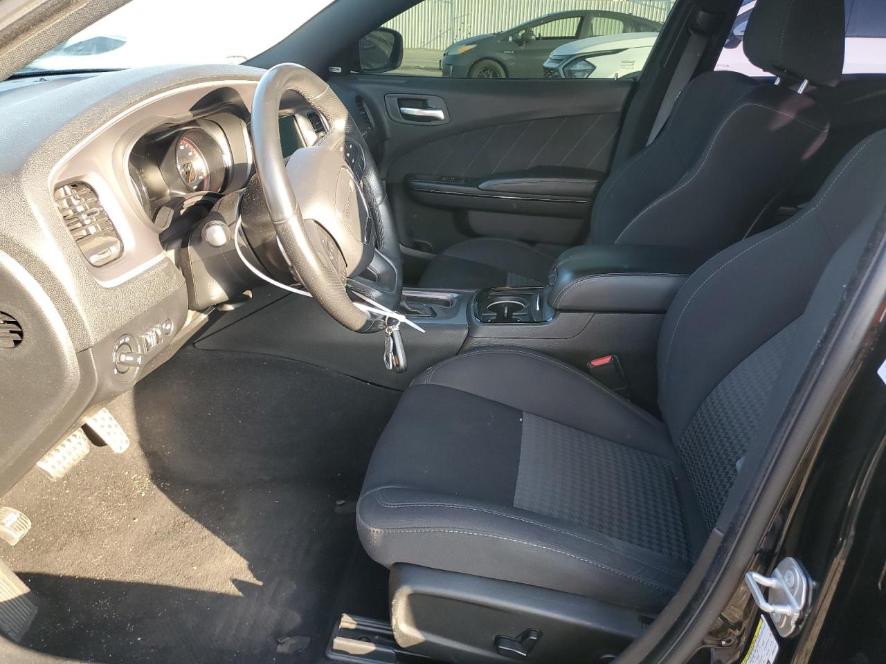2019 Dodge Charger - Image 7