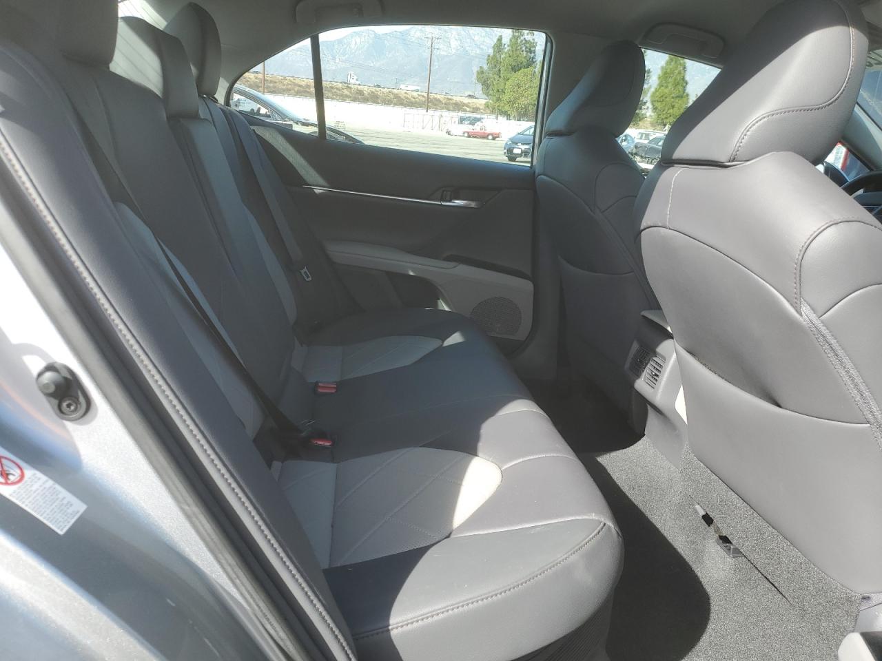 2019 Toyota Camry - Image 11