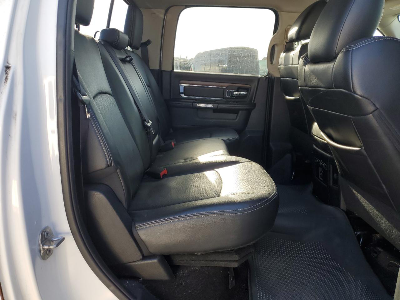 2017 RAM 1500 - Image 10