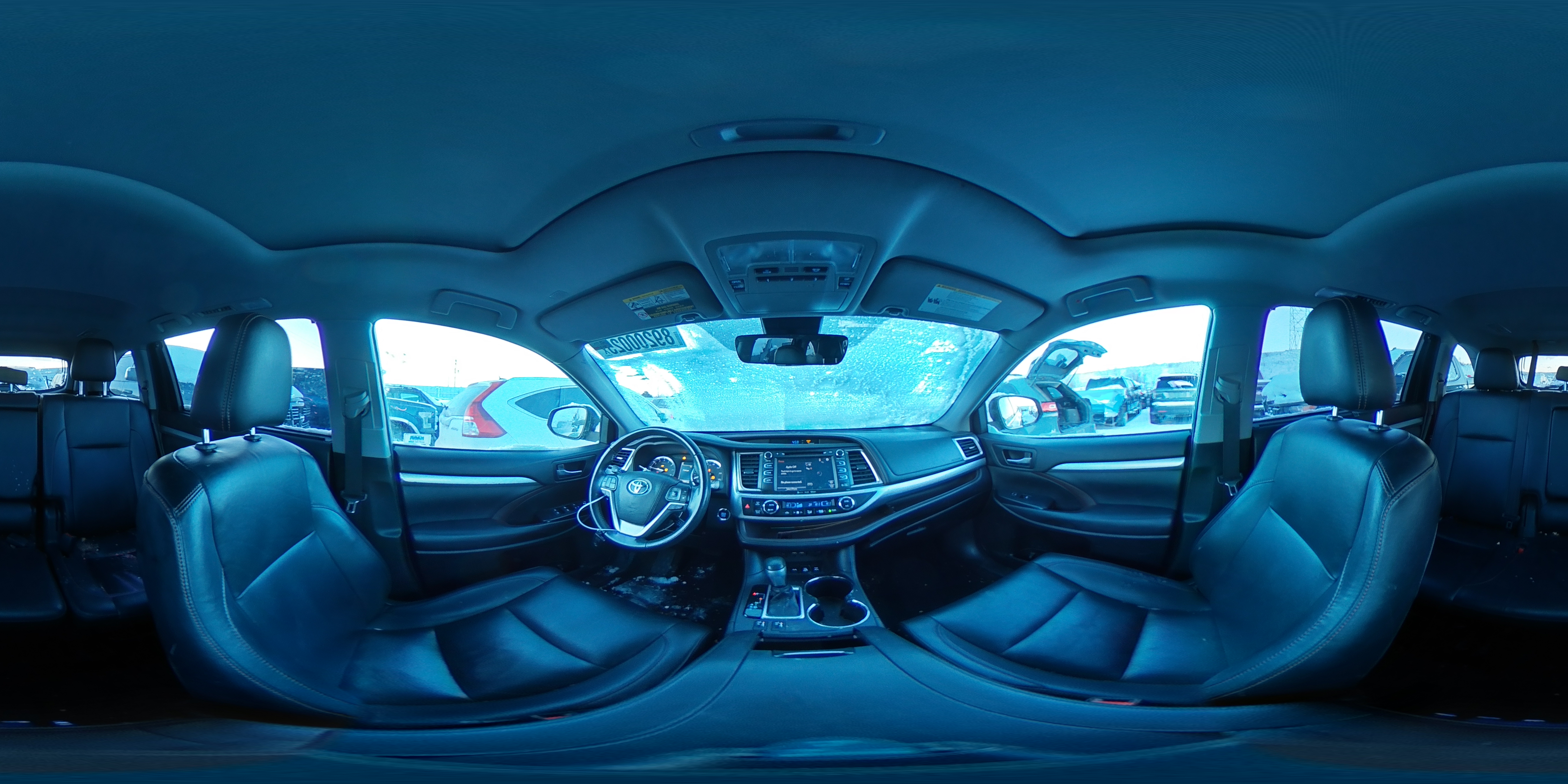 2019 Toyota Highlander - Image 13