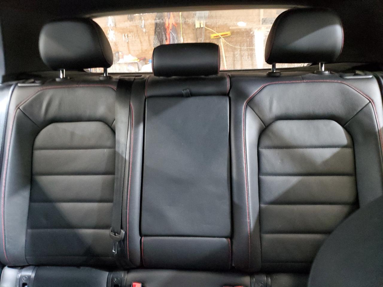 2018 Volkswagen GTI - Image 10