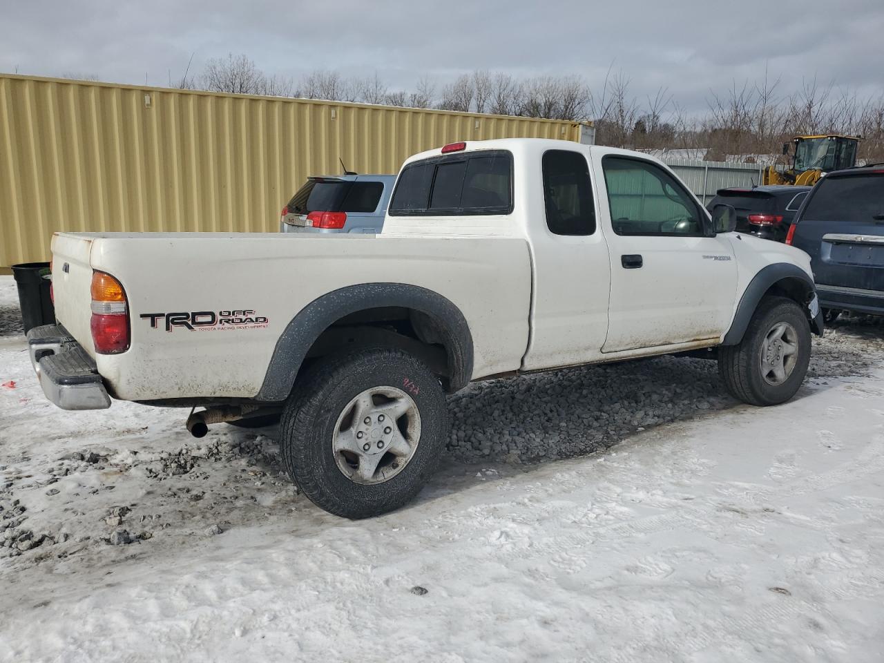 2004 Toyota Tacoma - Image 3