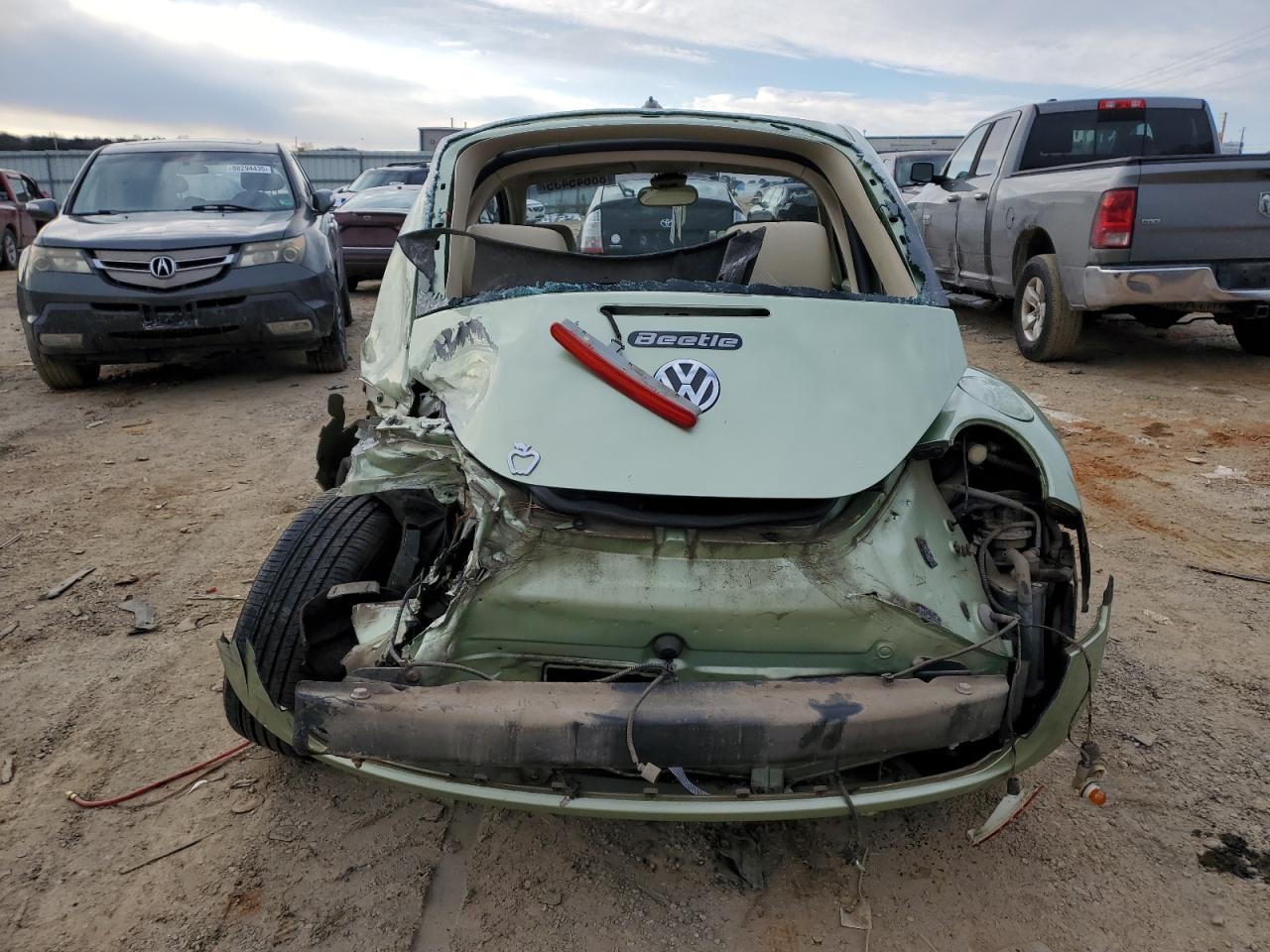 2007 Volkswagen New Beetle 2.5L Option Package 1 VIN: 3VWRW31C07M513771 Lot: 88645435