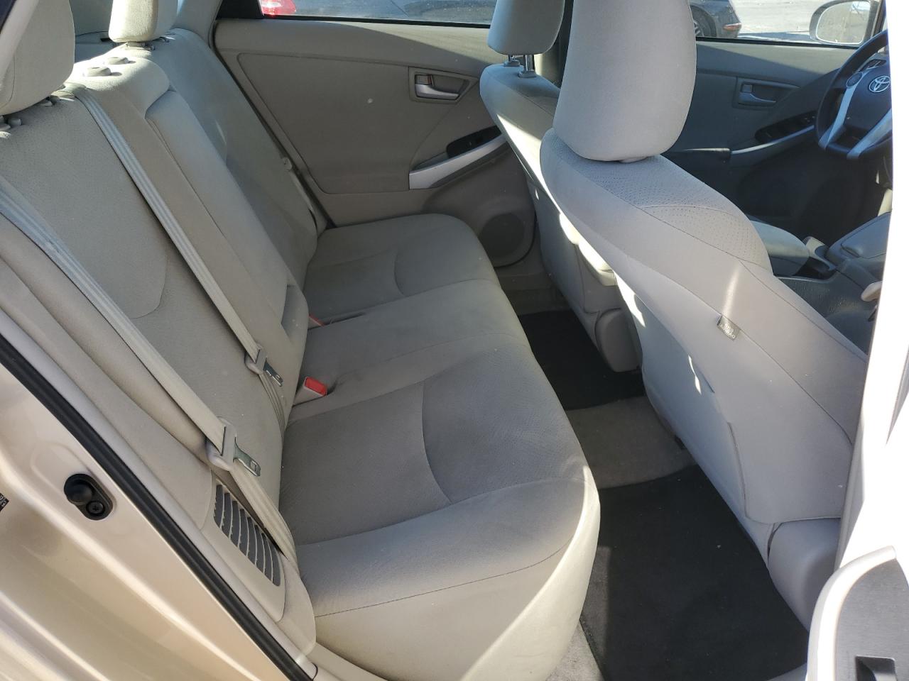 2011 Toyota Prius - Image 10