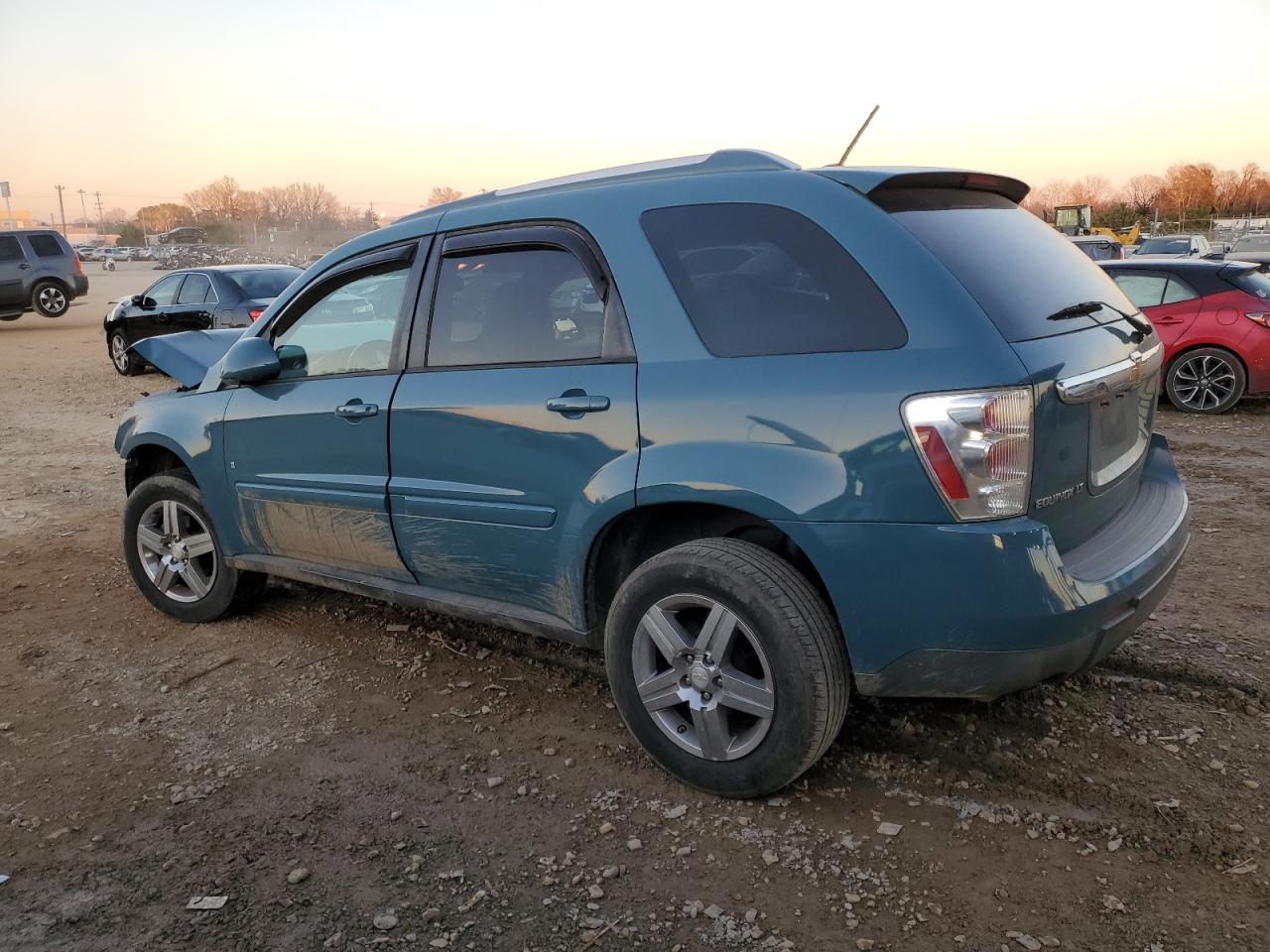 2008 Chevrolet Equinox - Image 2