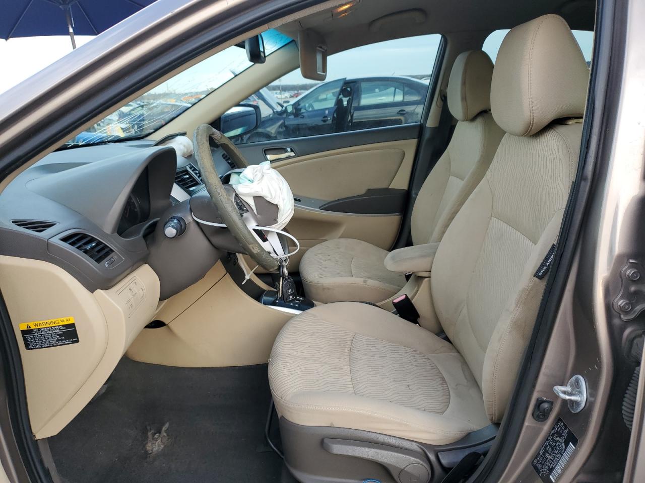 2013 Hyundai Accent - Image 7