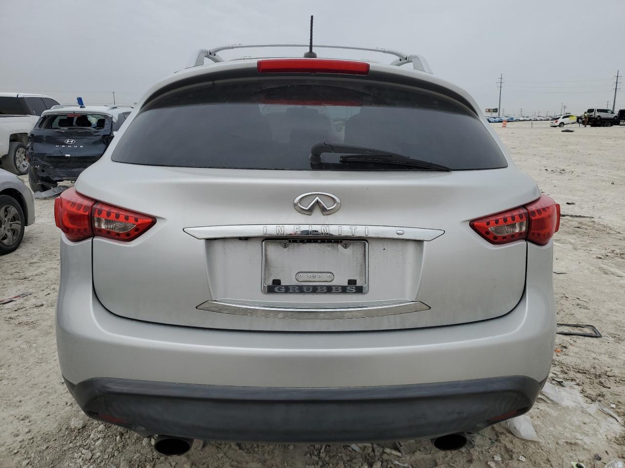 2010 Infiniti FX - Image 6