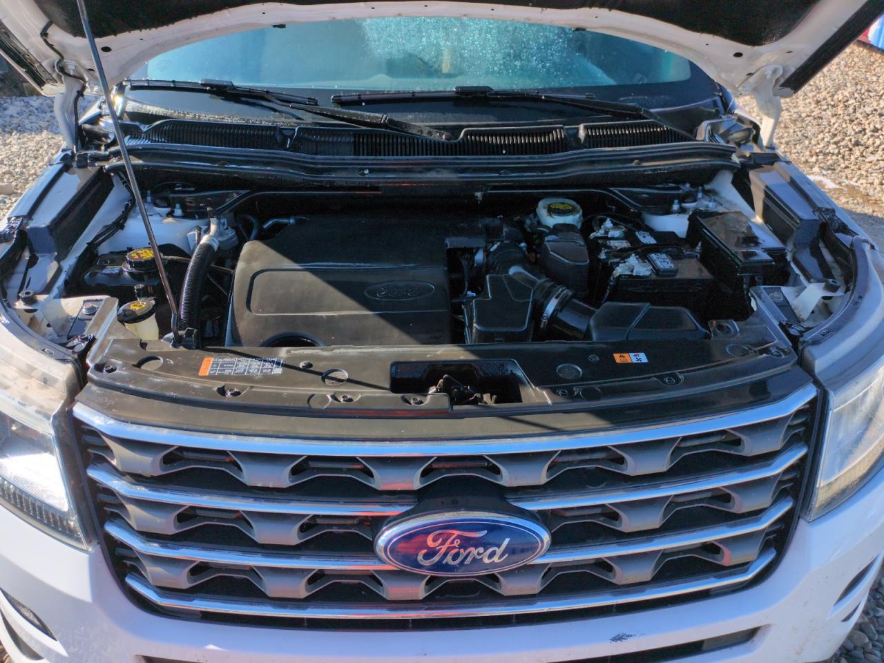 2016 Ford Explorer - Image 11