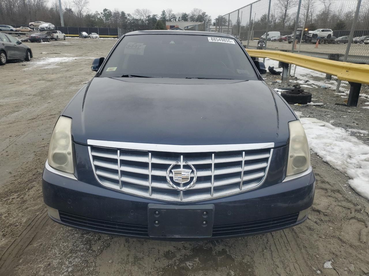 2009 Cadillac DTS - Image 5