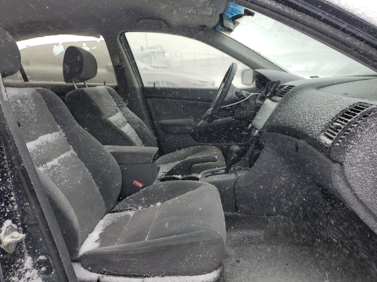 2004 Honda Accord - Image 7