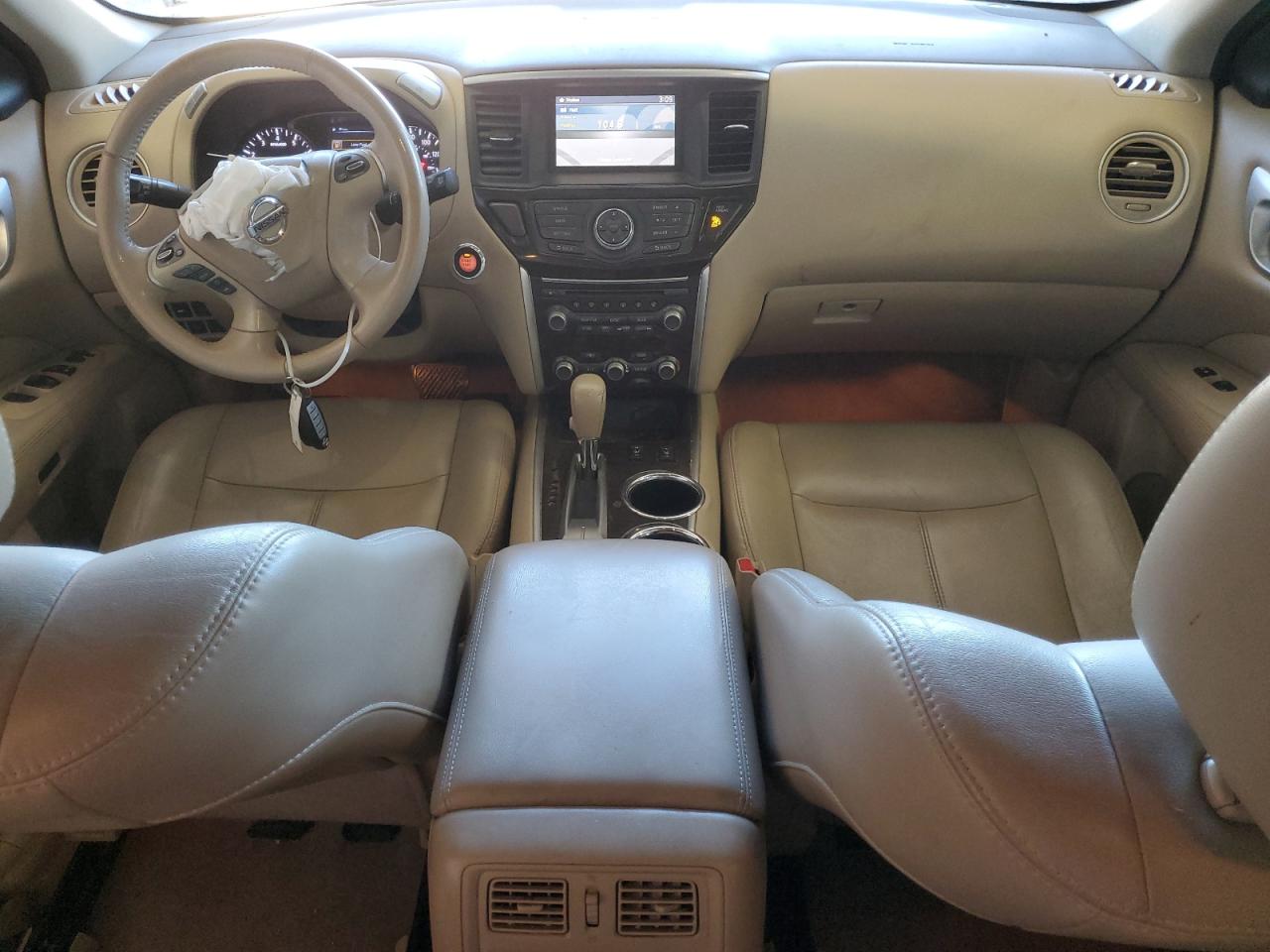 2014 Nissan Pathfinder - Image 8