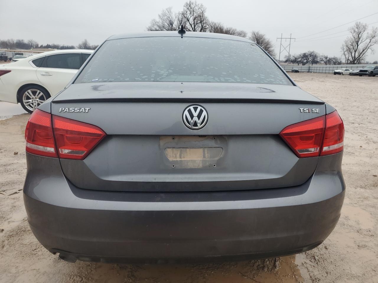 2014 Volkswagen Passat - Image 6