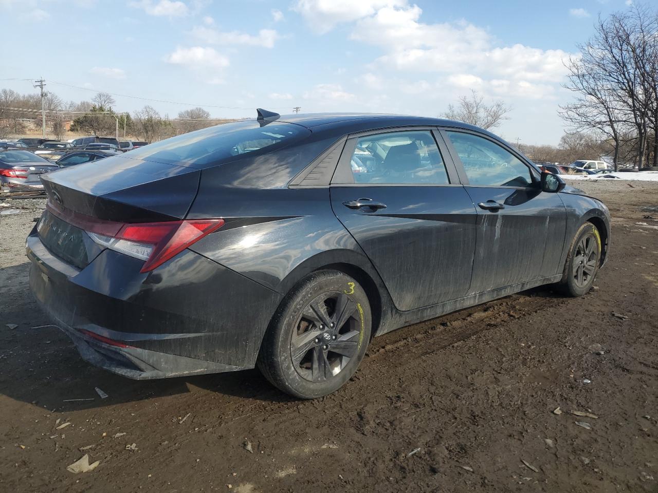 2021 Hyundai Elantra - Image 3