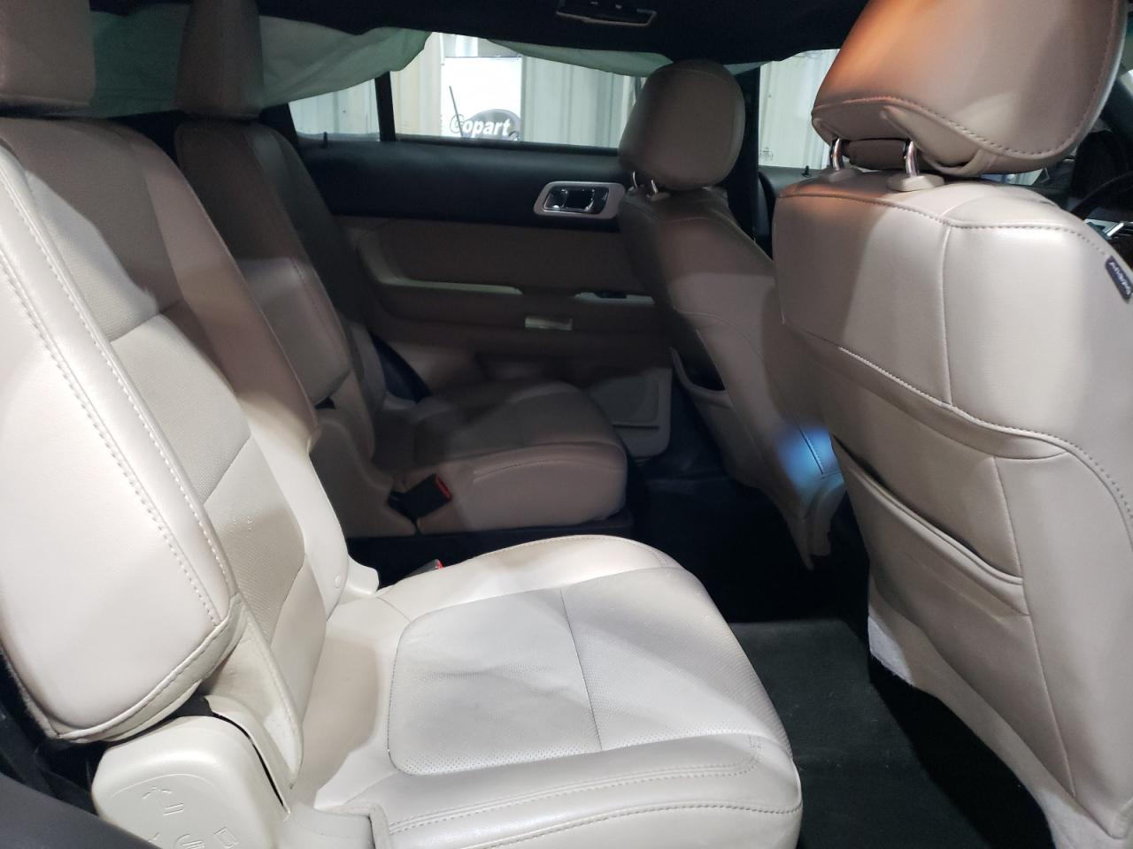 2014 Ford Explorer - Image 11