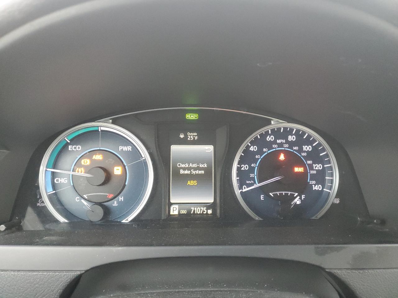 2015 Toyota Camry - Image 9