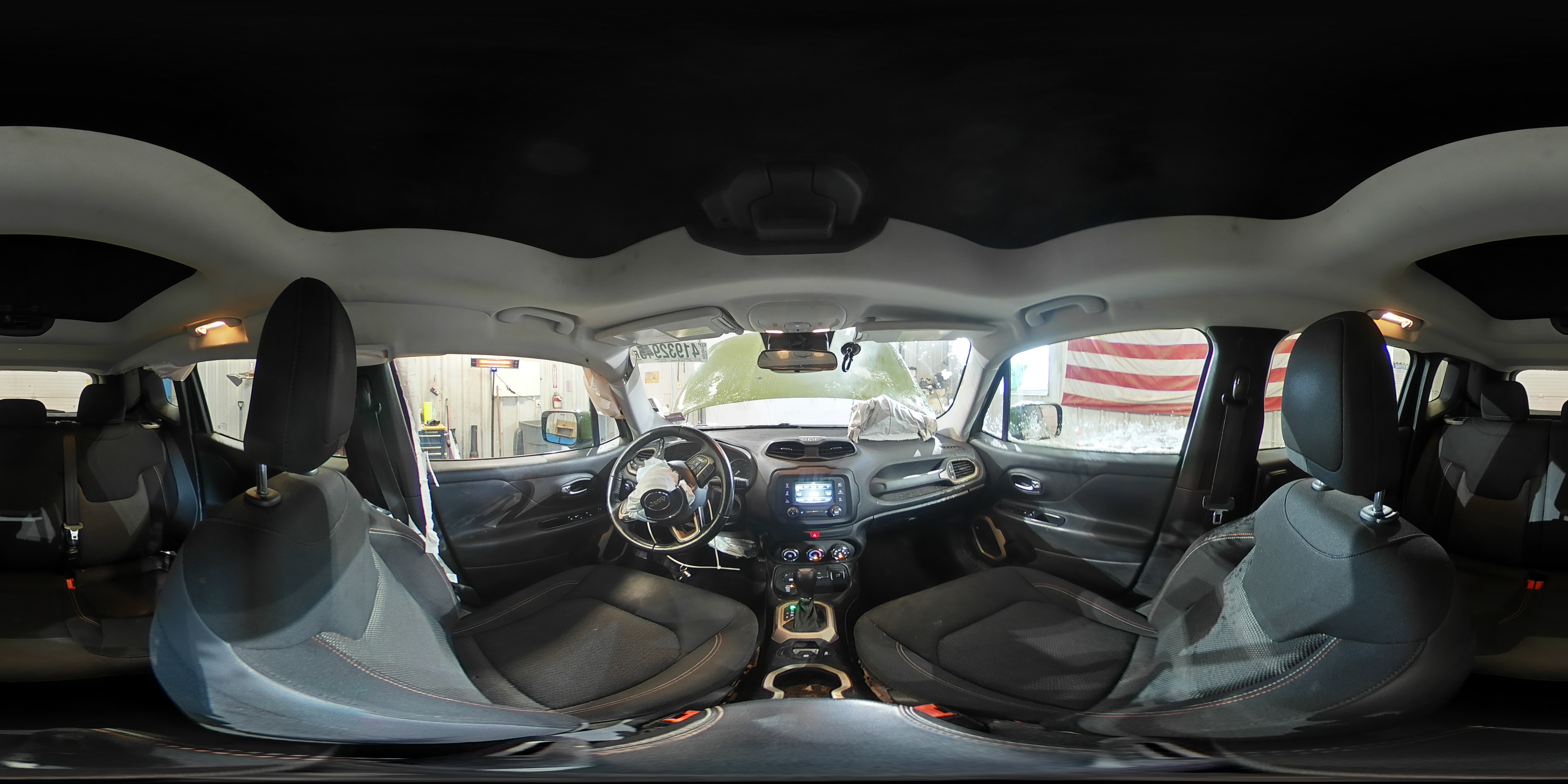 2016 Jeep Renegade - Image 14