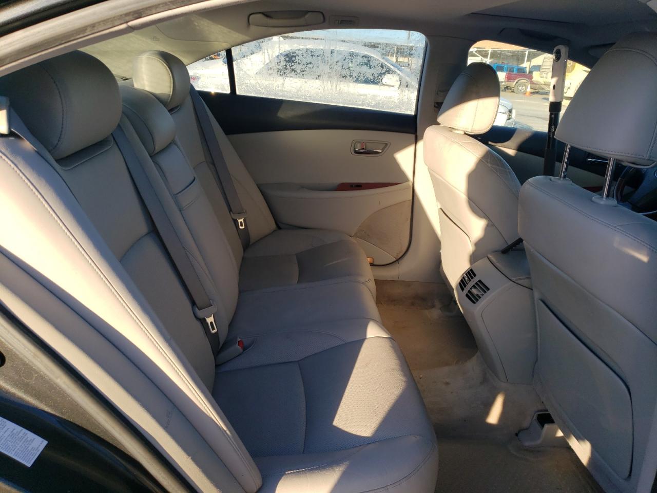2009 Lexus ES - Image 10