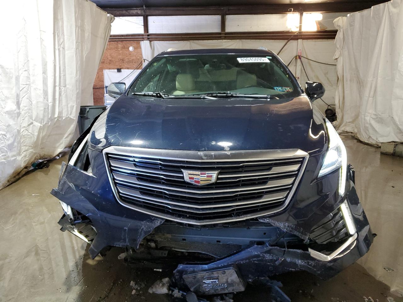 2017 Cadillac XT5 - Image 5