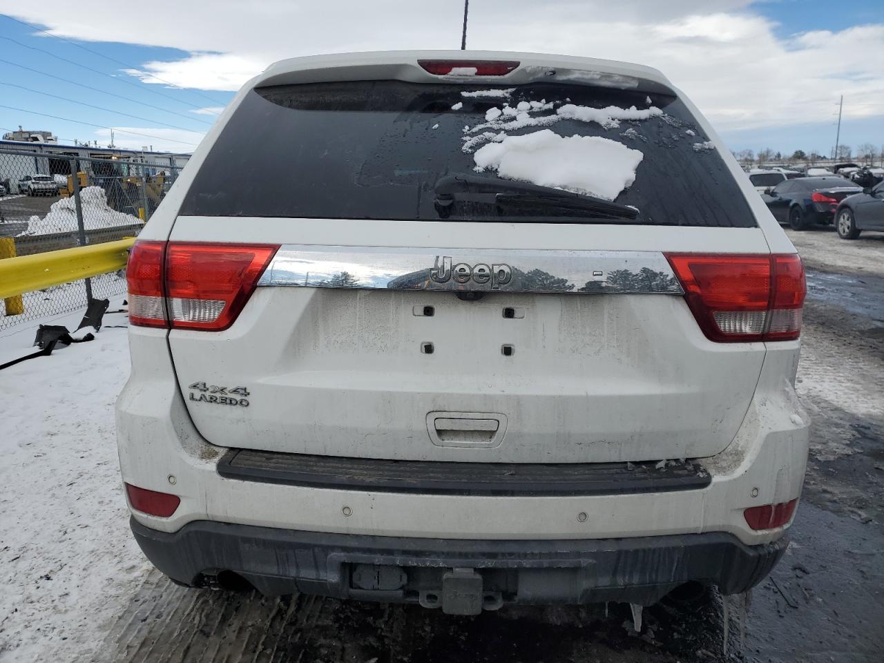 2013 Jeep Grand Cherokee - Image 6