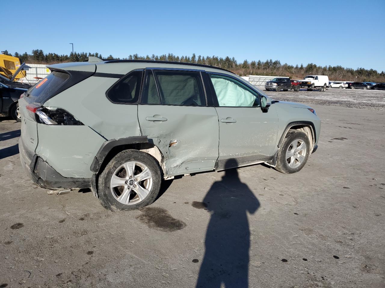 2019 Toyota RAV 4 - Image 3