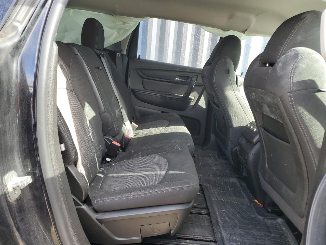 2014 Chevrolet Traverse - Image 11