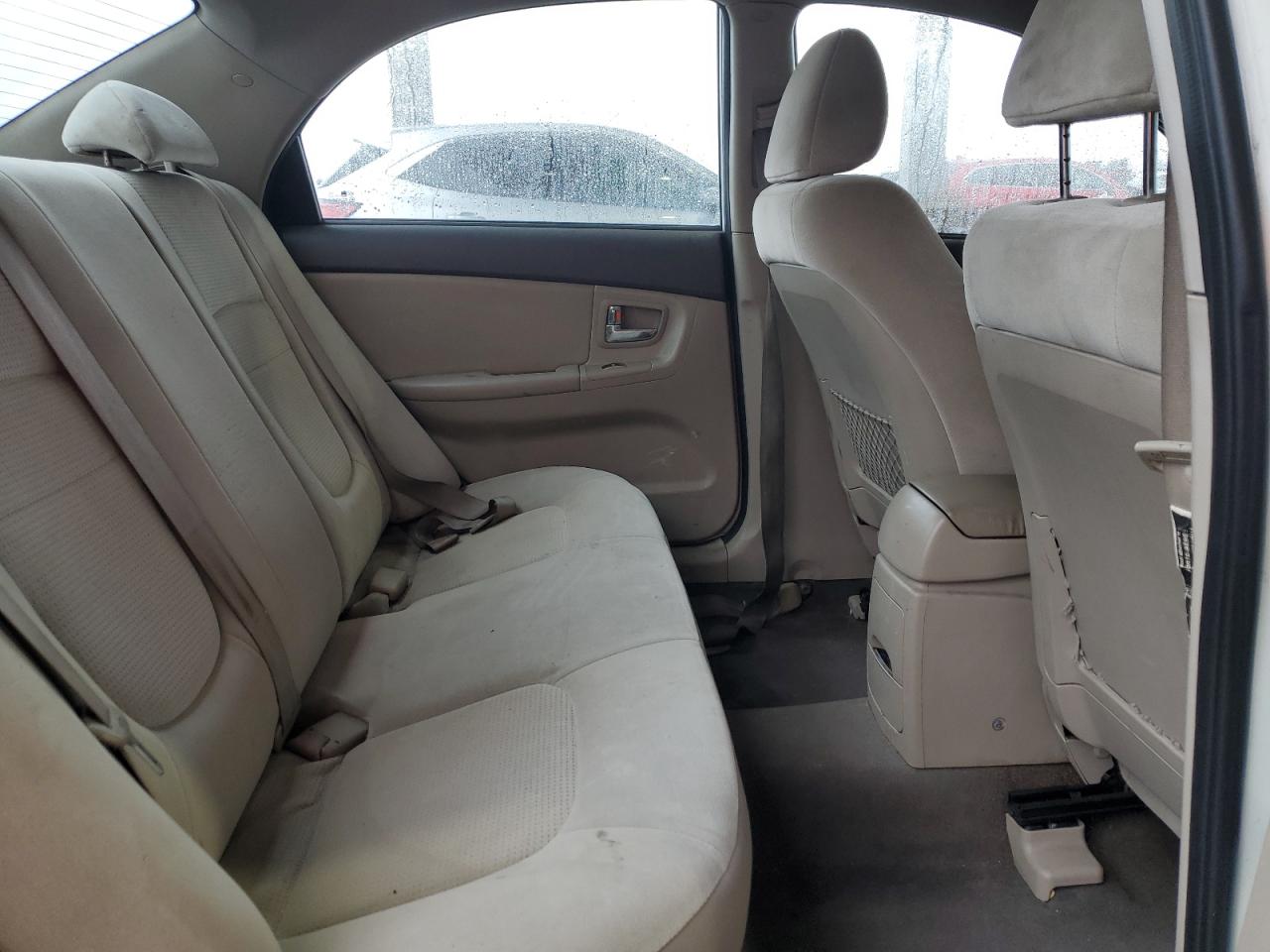 2008 Kia Spectra - Image 10