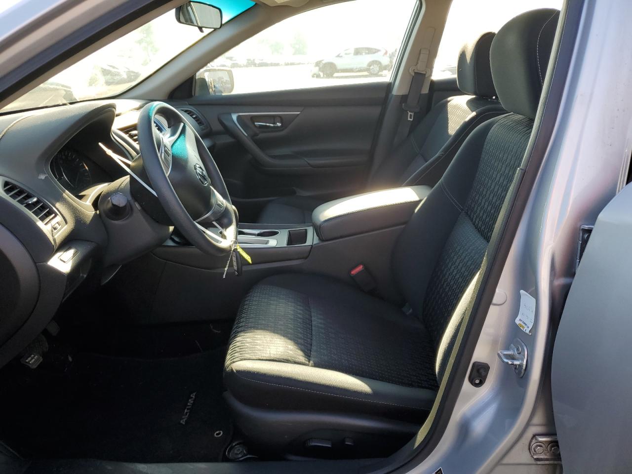 2016 Nissan Altima - Image 7