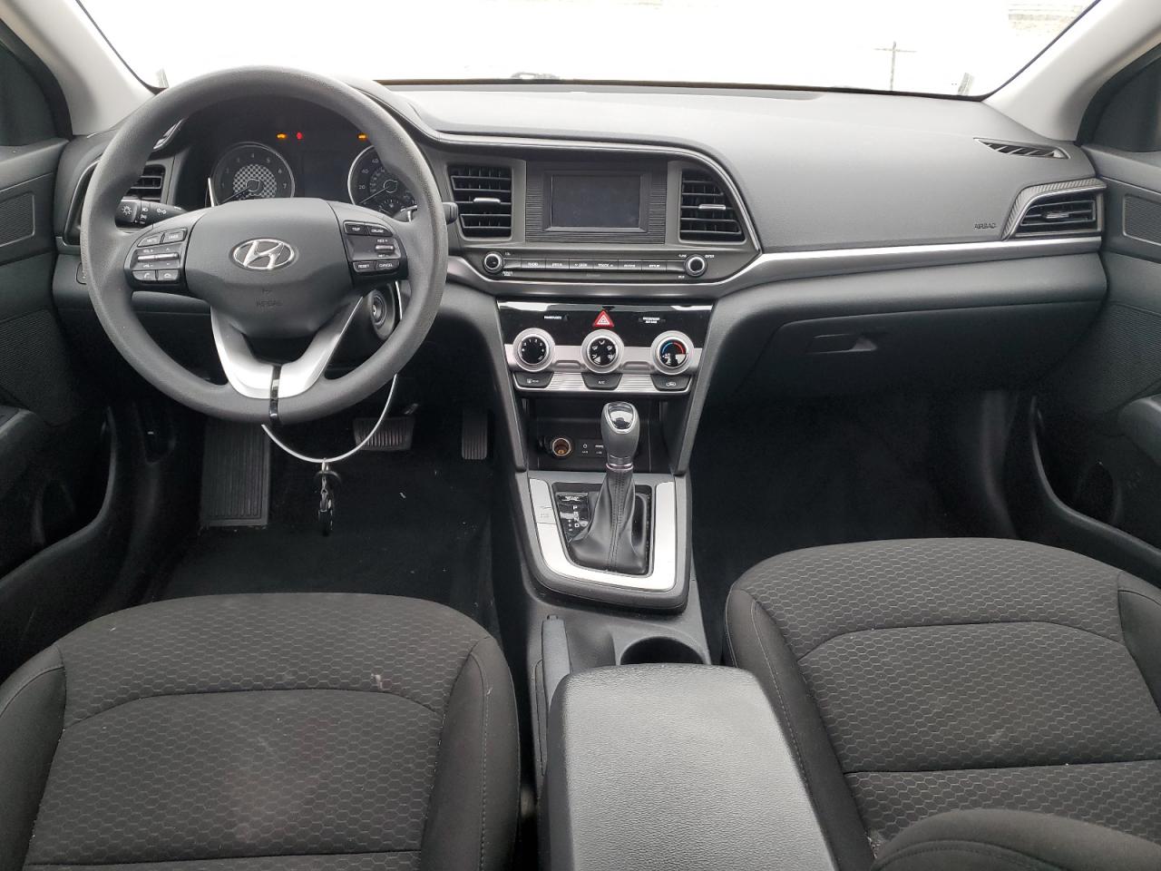 2019 Hyundai Elantra - Image 8