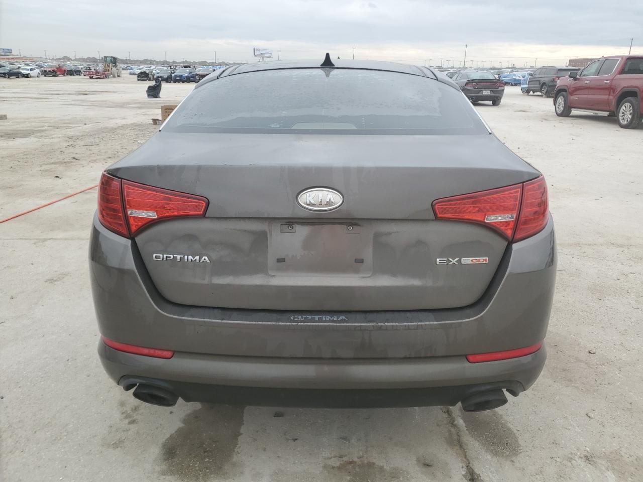 2011 Kia Optima - Image 6