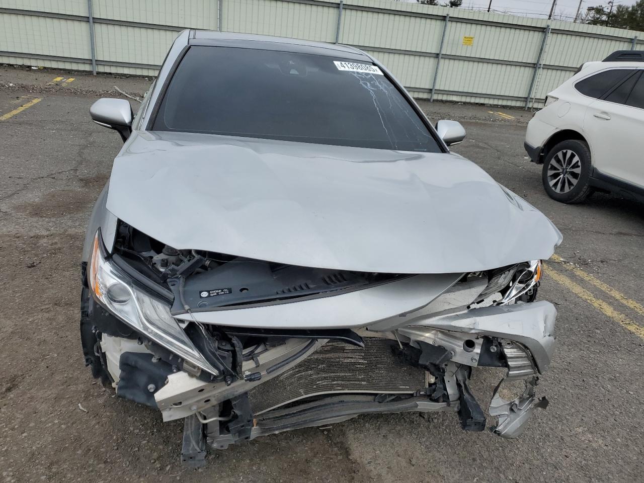 VIN 4T1B11HK6JU132025 2018 TOYOTA CAMRY no.5