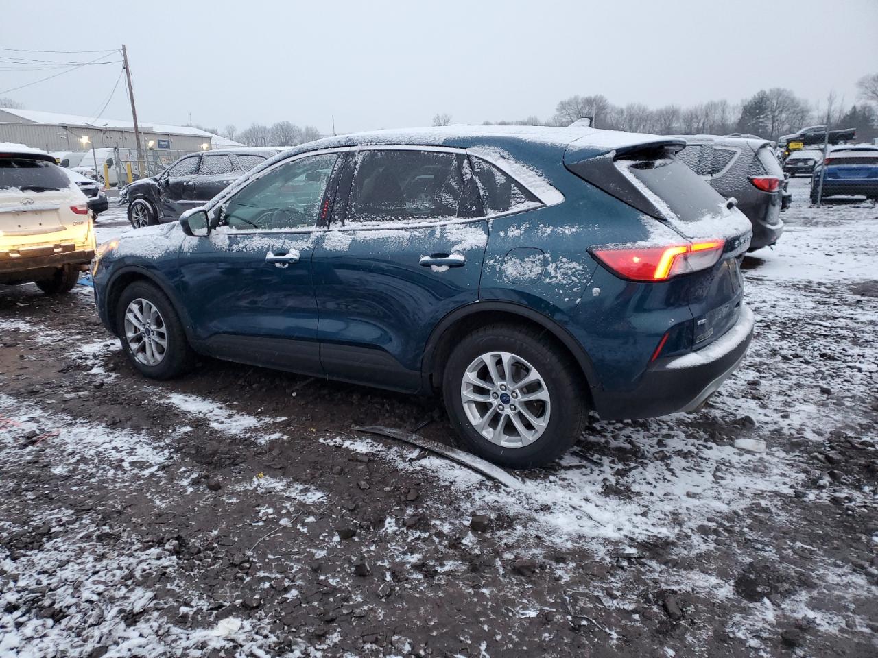 2020 Ford Escape - Image 2
