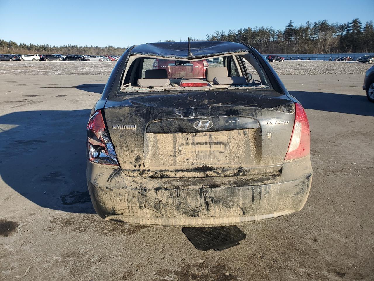 2007 Hyundai Accent - Image 6