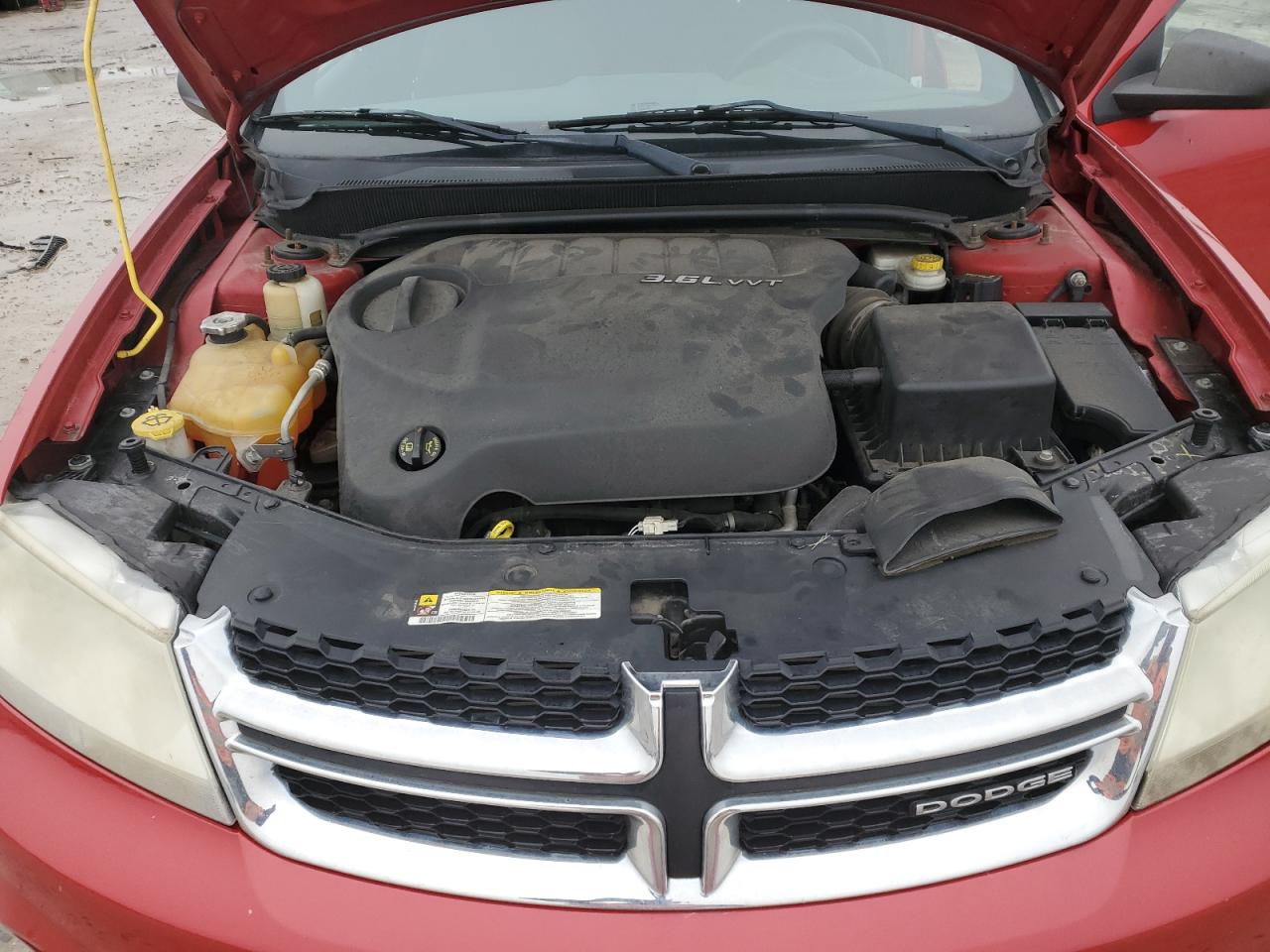 2011 Dodge Avenger - Image 11