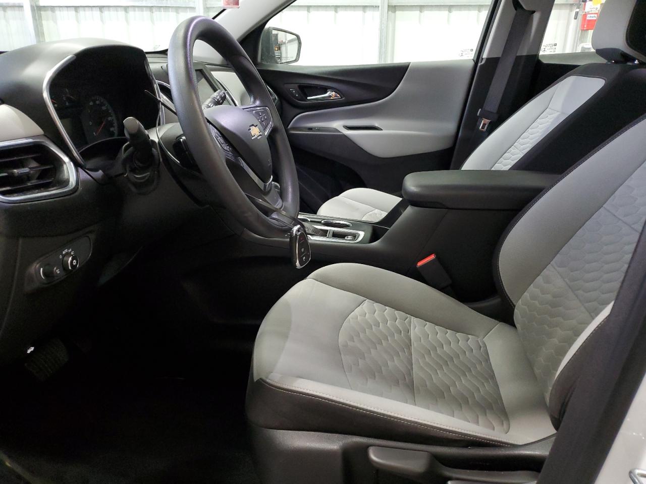 2020 Chevrolet Equinox - Image 7