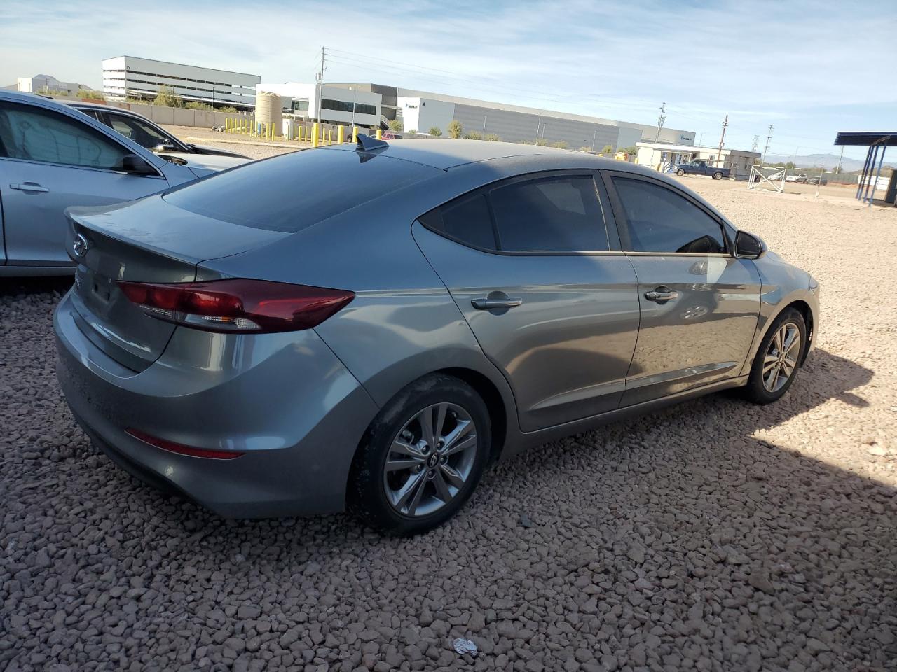 2018 Hyundai Elantra - Image 3
