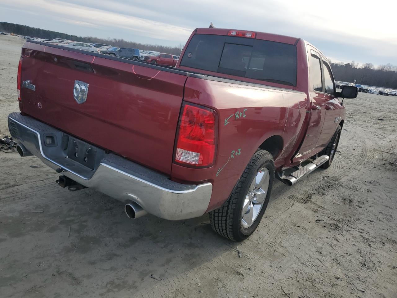 2015 RAM 1500 - Image 3