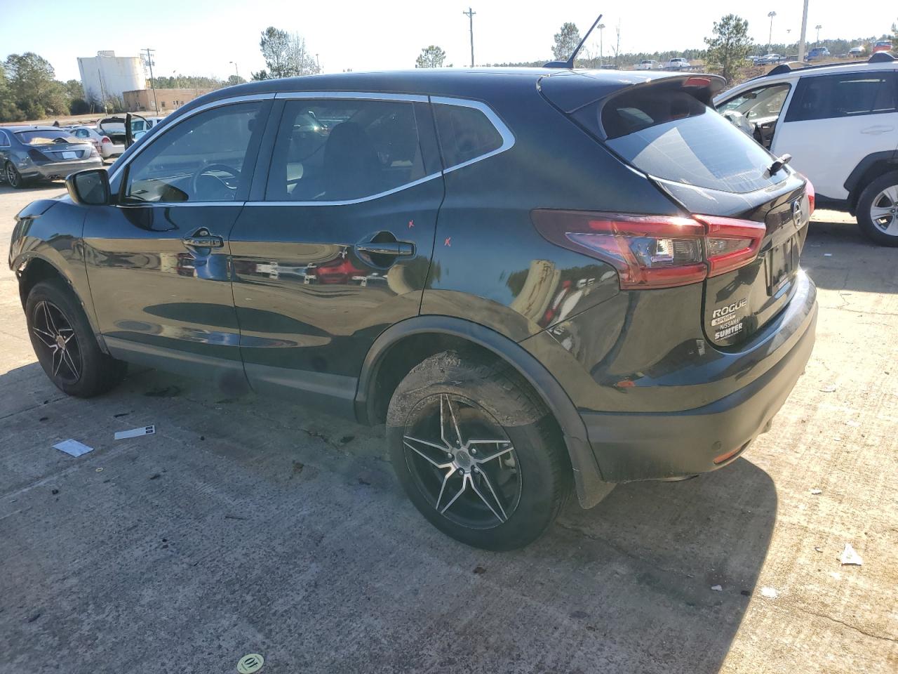 2020 Nissan Rogue - Image 2