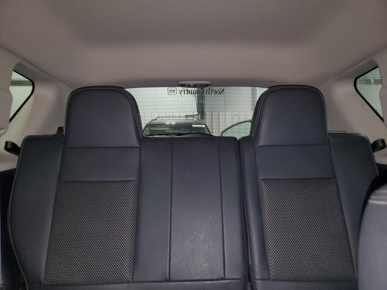 2016 Jeep Compass - Image 10
