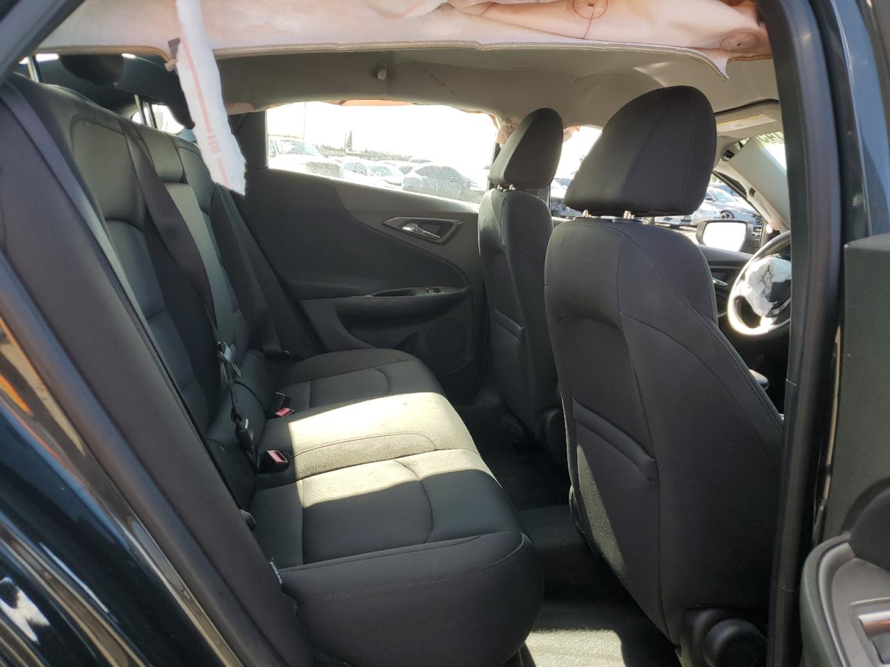 2018 Chevrolet Malibu - Image 10