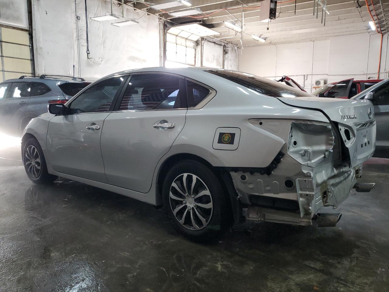 2016 Nissan Altima - Image 2