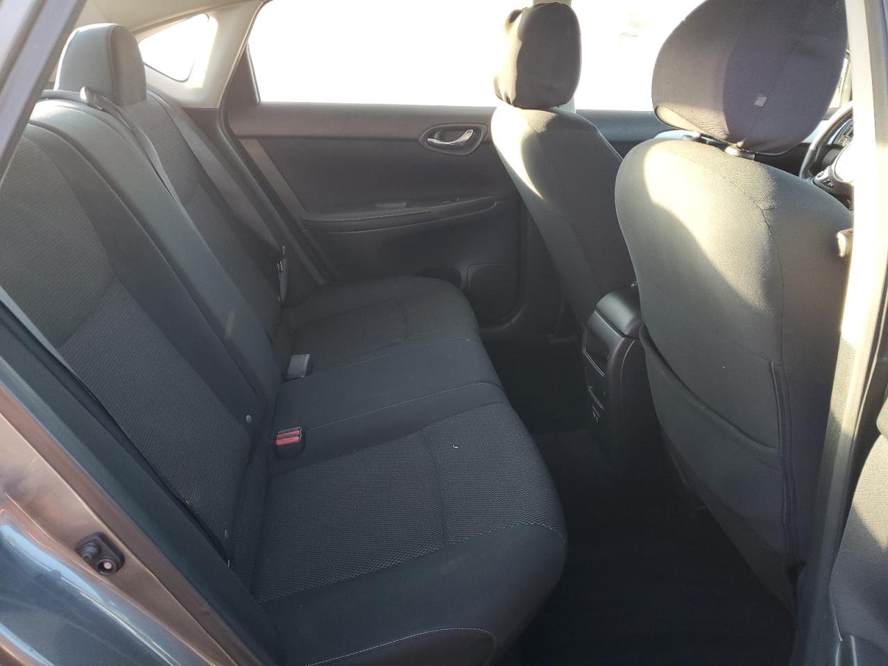 2019 Nissan Sentra - Image 10