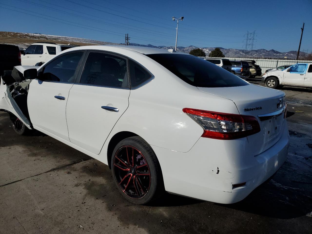 2015 Nissan Sentra - Image 2