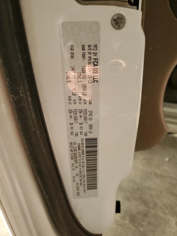 2016 Chrysler Town & Country - Image 13