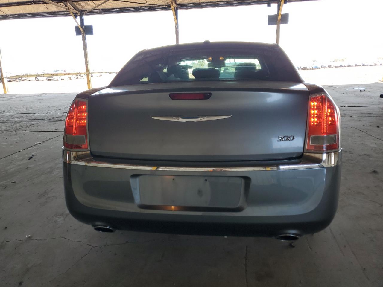2012 Chrysler 300 - Image 6