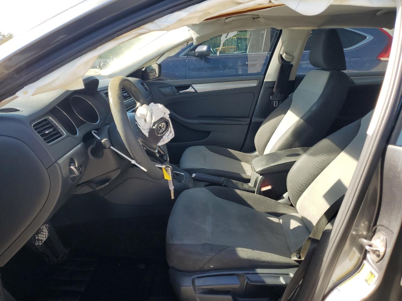 2017 Volkswagen Jetta - Image 7