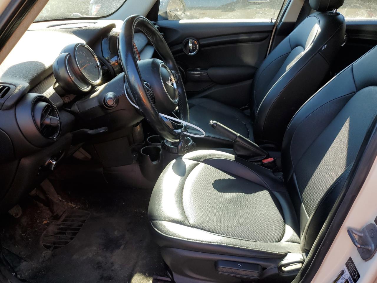 2015 MINI Cooper - Image 7